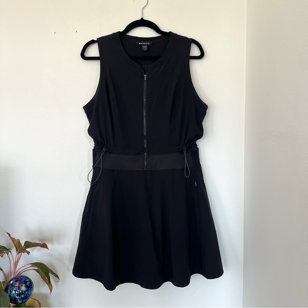 Athleta Venture Out Dress in Black - Picture 2 of 16